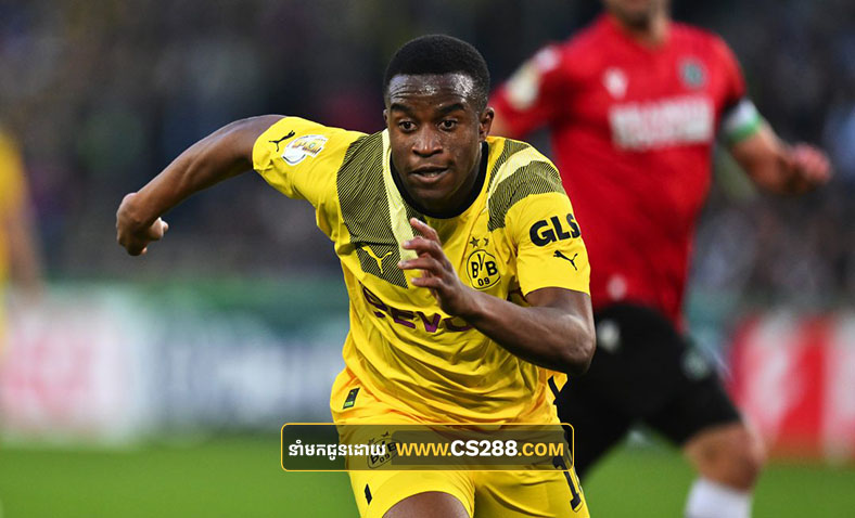 Borussia Dortmund បើក​ចំហដាក់លក់​កីឡាករឆ្នើមវ័យក្មេង​ Youssoufa Moukoko​